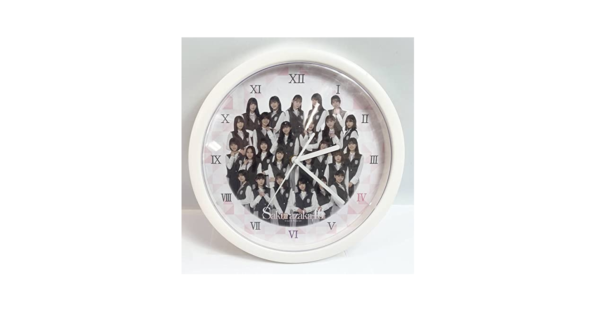 Amazon.co.jp: ローソン 櫻坂46 壁掛け時計 菅井友香 森田ひかる
